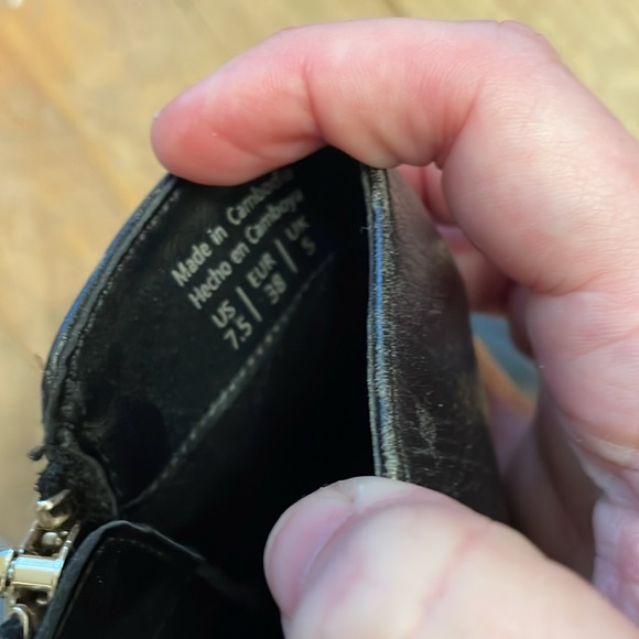 Aldo black booties. Size 7.5 - Picture 4 of 4